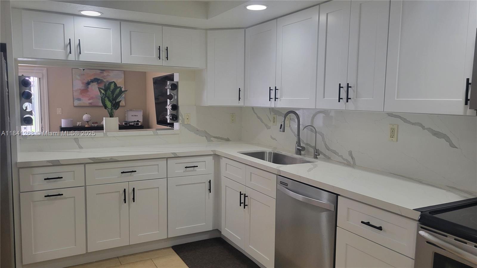 FAIRWAY COVE - Residential Lease