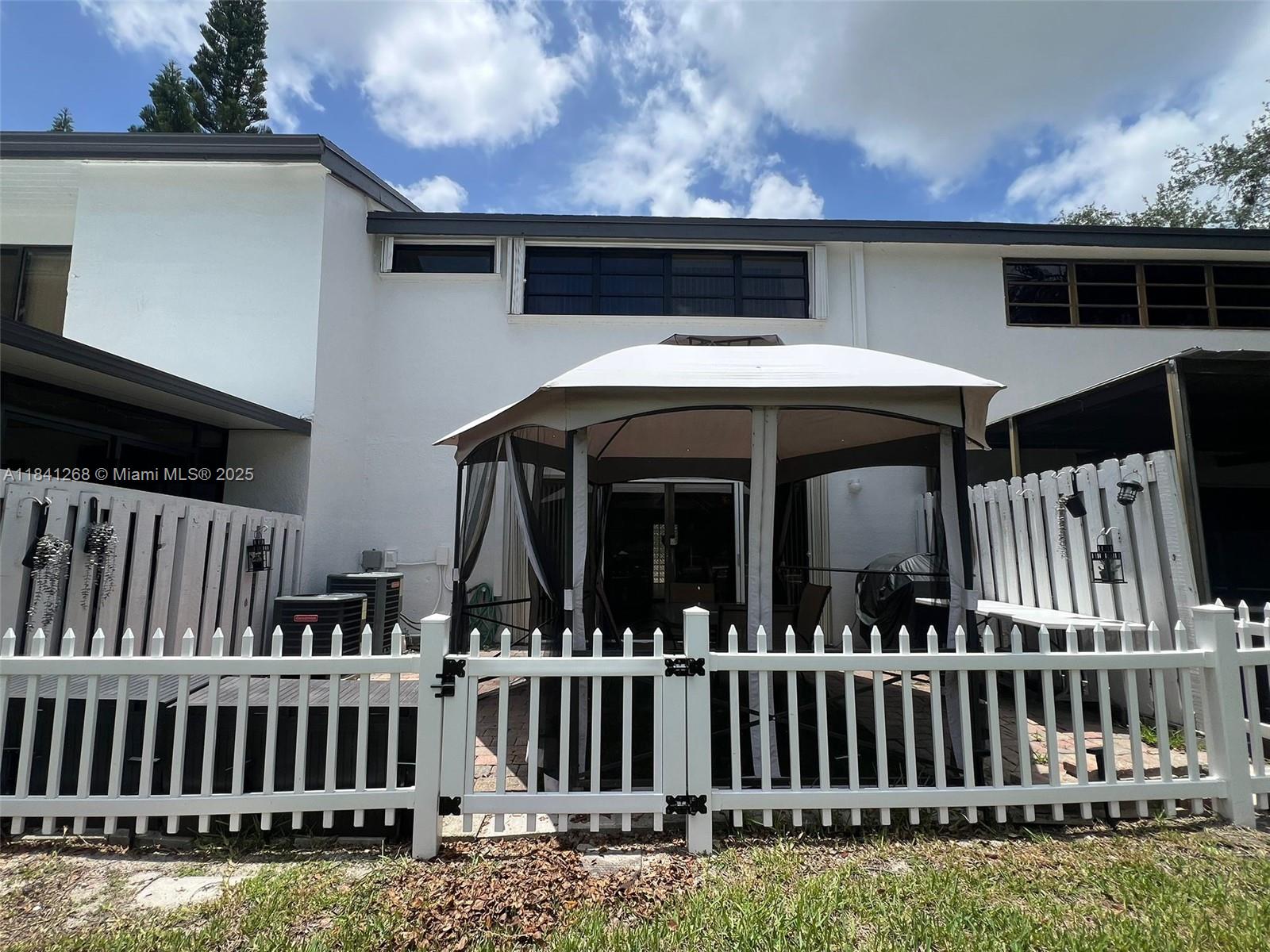 FAIRWAY COVE - Residential Lease