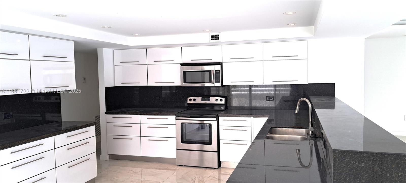GOLDEN ISLES SEC C - Residential Lease