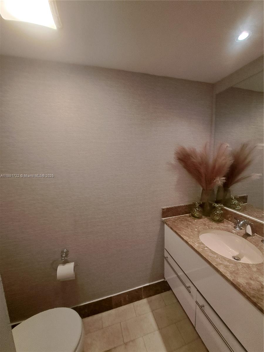 GOLDEN ISLES SEC C - Residential Lease