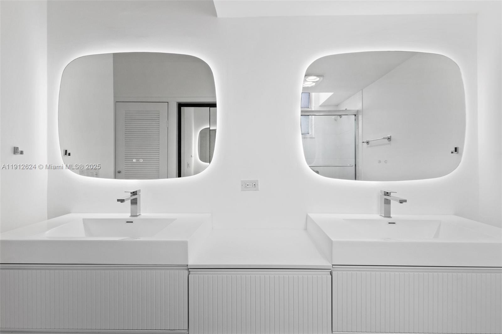 STANTON HOUSE CONDO - Residential Lease