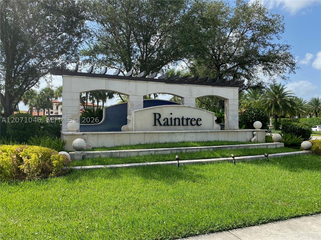 Photo of 11362 SW 15th St, Pembroke Pines, FL 33025 (MLS # A12071046)