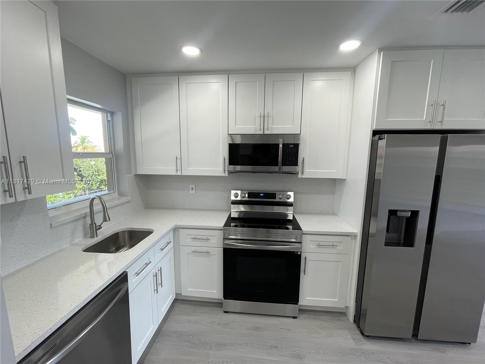 Property for Sale at 7960 N Sunrise Lakes Dr 304, Sunrise, Miami-Dade County, Florida - Bedrooms: 2 
Bathrooms: 2  - $144,900