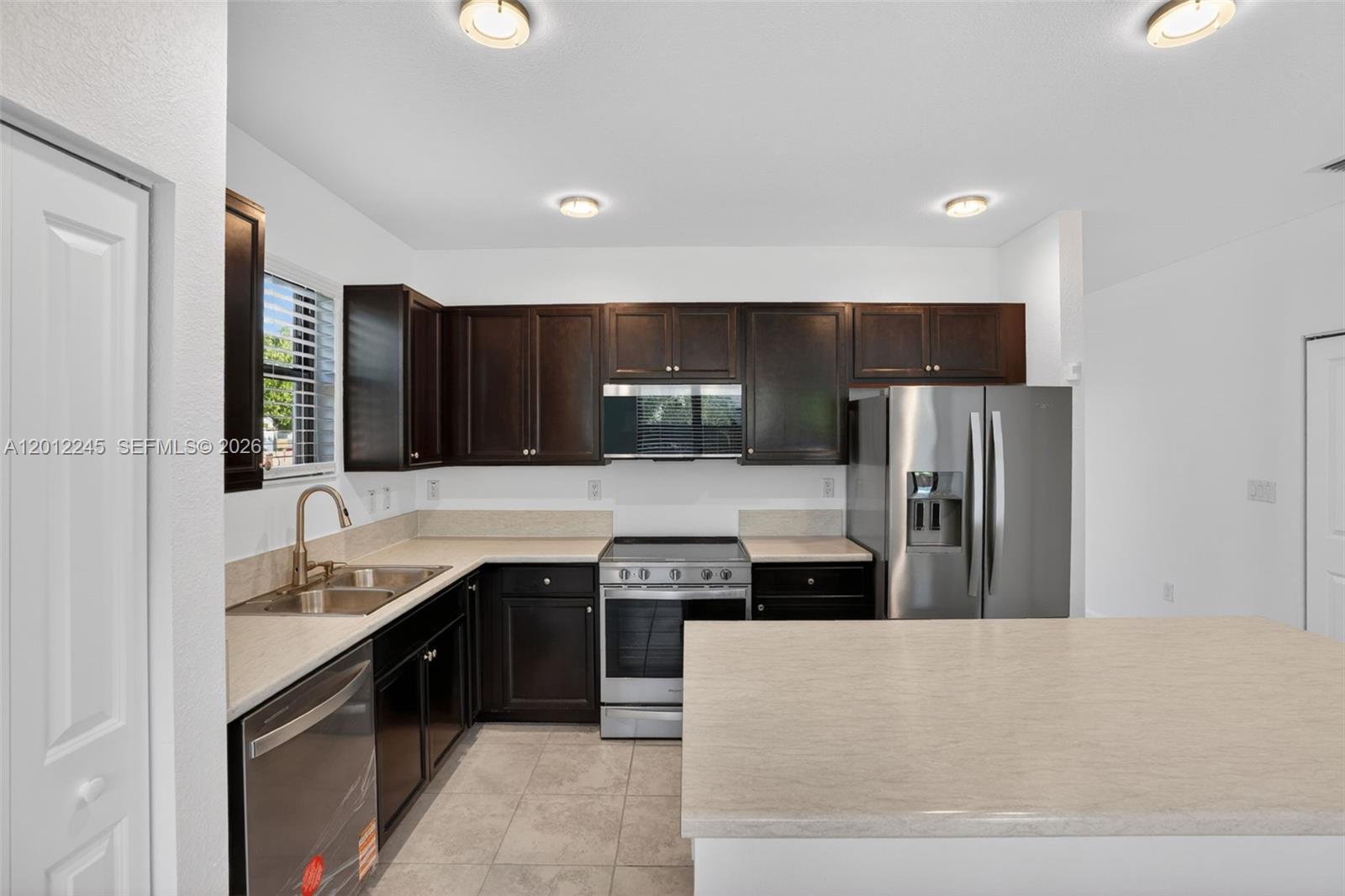 KINGMAN COMMONS - Residential