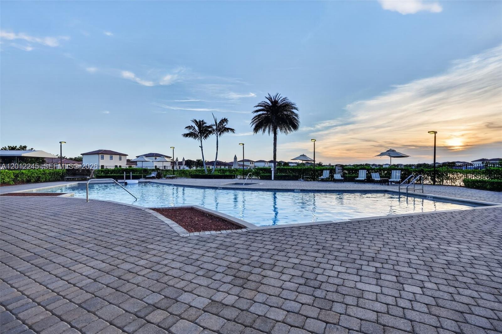 KINGMAN COMMONS - Residential