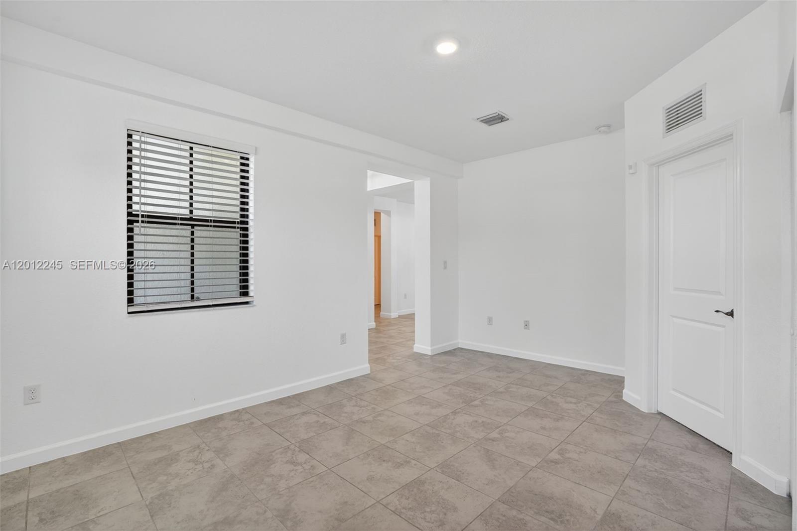 KINGMAN COMMONS - Residential