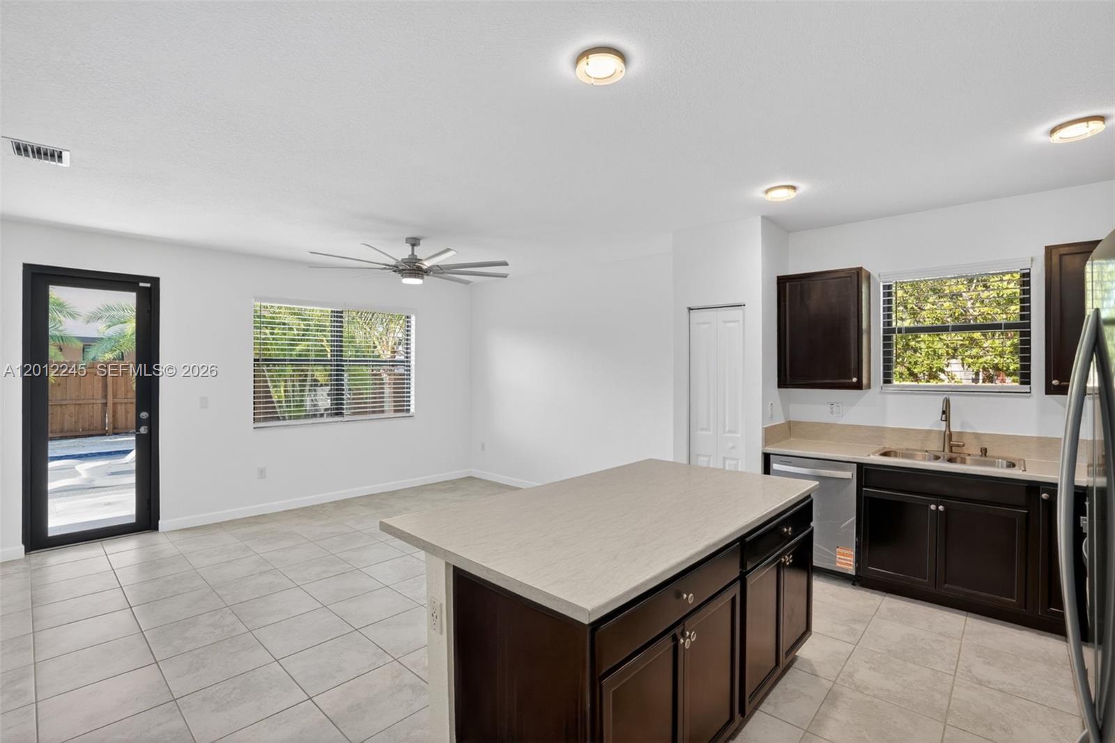 KINGMAN COMMONS - Residential