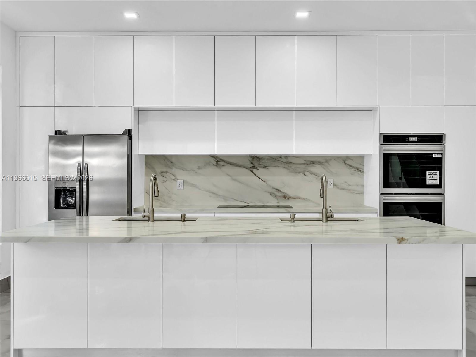 MAPLE RIDGE - Residential