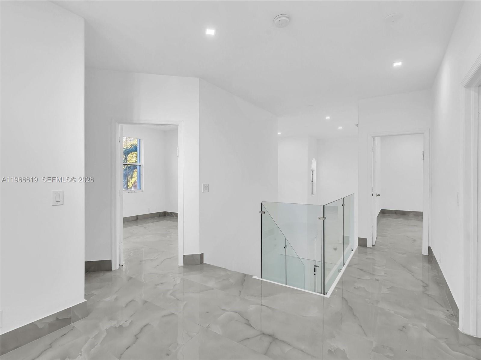 MAPLE RIDGE - Residential