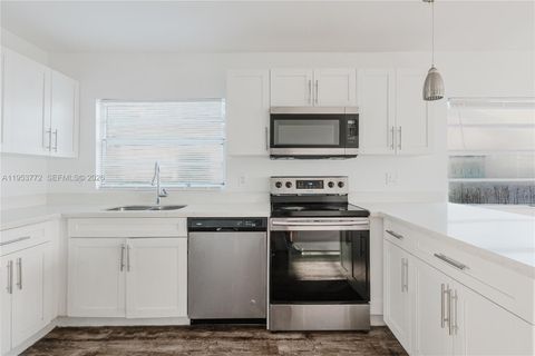 4338 NW 24th Ave Miami FL 33142