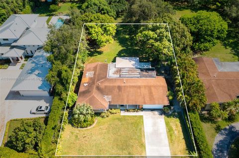 A home in Pinecrest