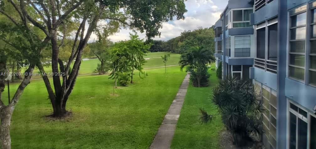 SANDS POINT CONDOMINIUM I - Residential Lease