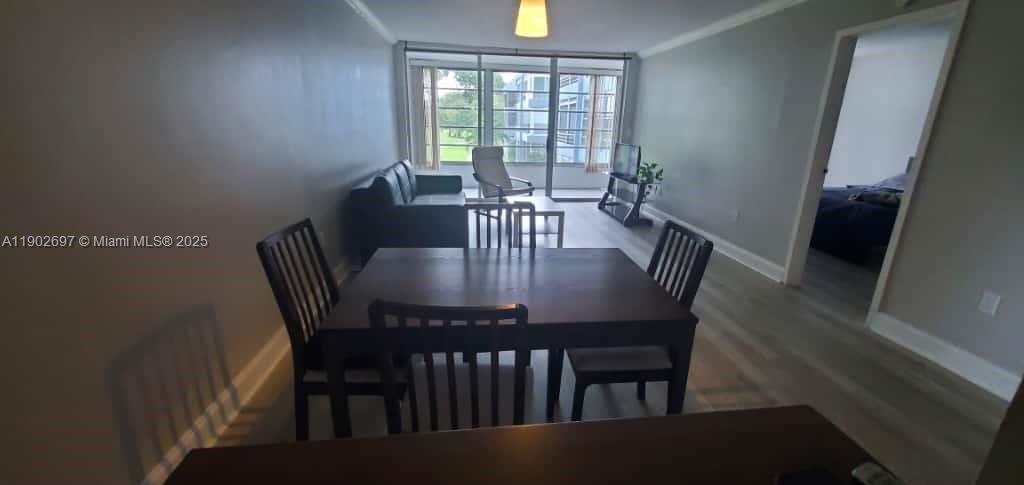 SANDS POINT CONDOMINIUM I - Residential Lease