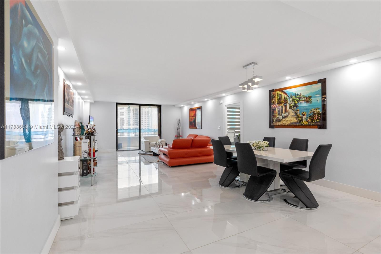 OLYMPUS CONDO PHASE - Residential