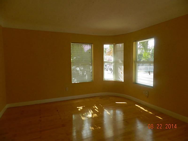 ALTOS DEL MAR NO 3 - Residential Lease