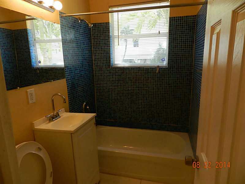 ALTOS DEL MAR NO 3 - Residential Lease