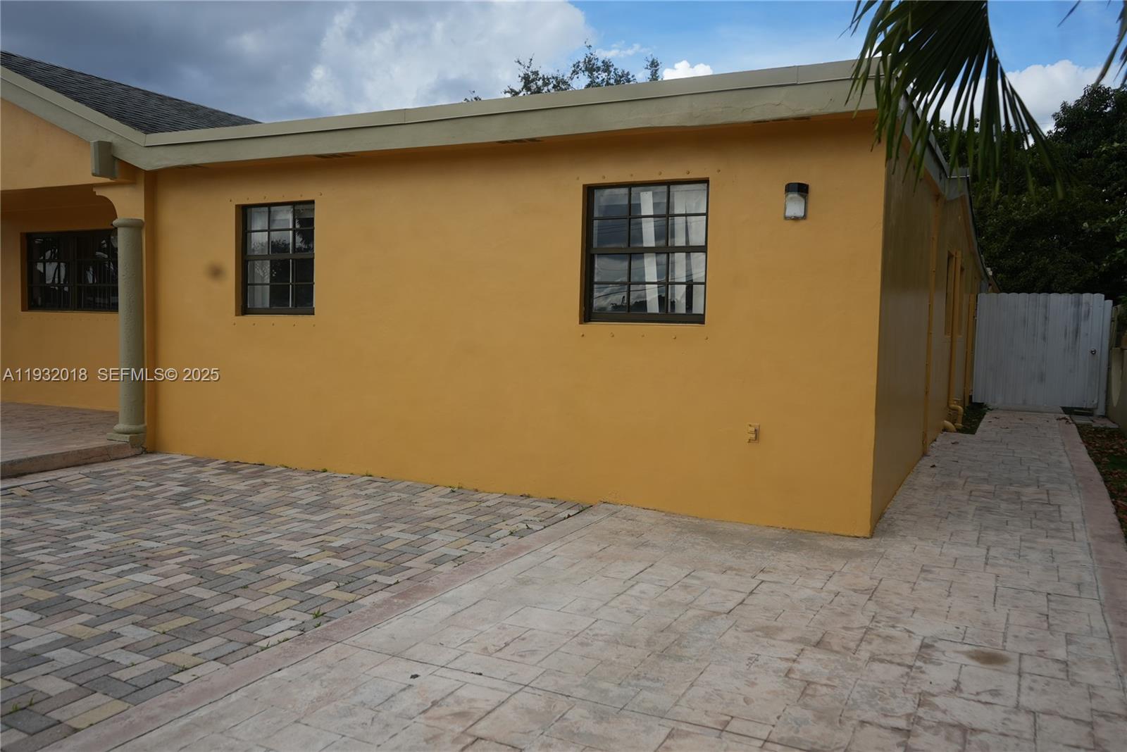 RICMAR HEIGHTS - Residential Lease