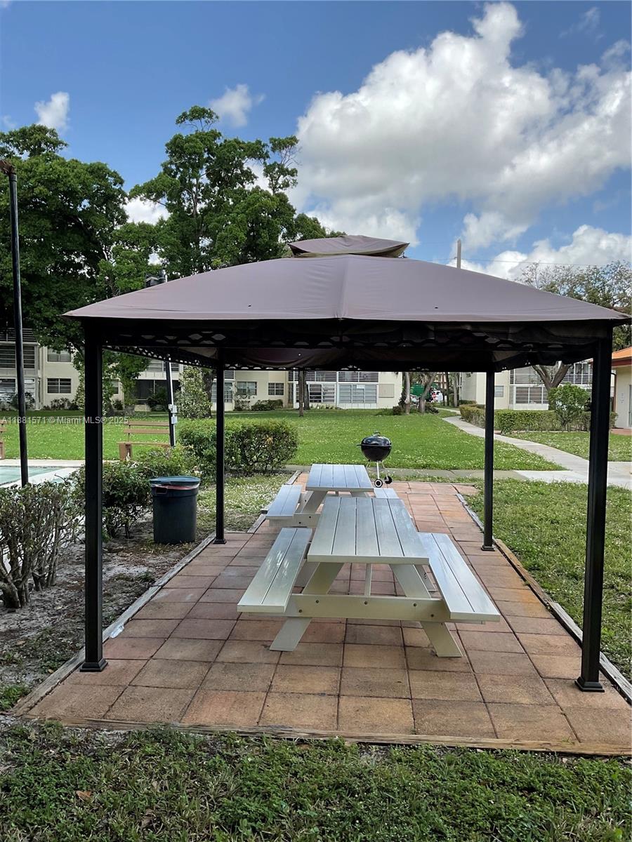 CYPRESS CHASE CONDO NO 6 - Residential Lease