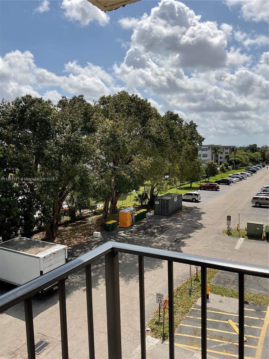 CYPRESS CHASE CONDO NO 6 - Residential Lease
