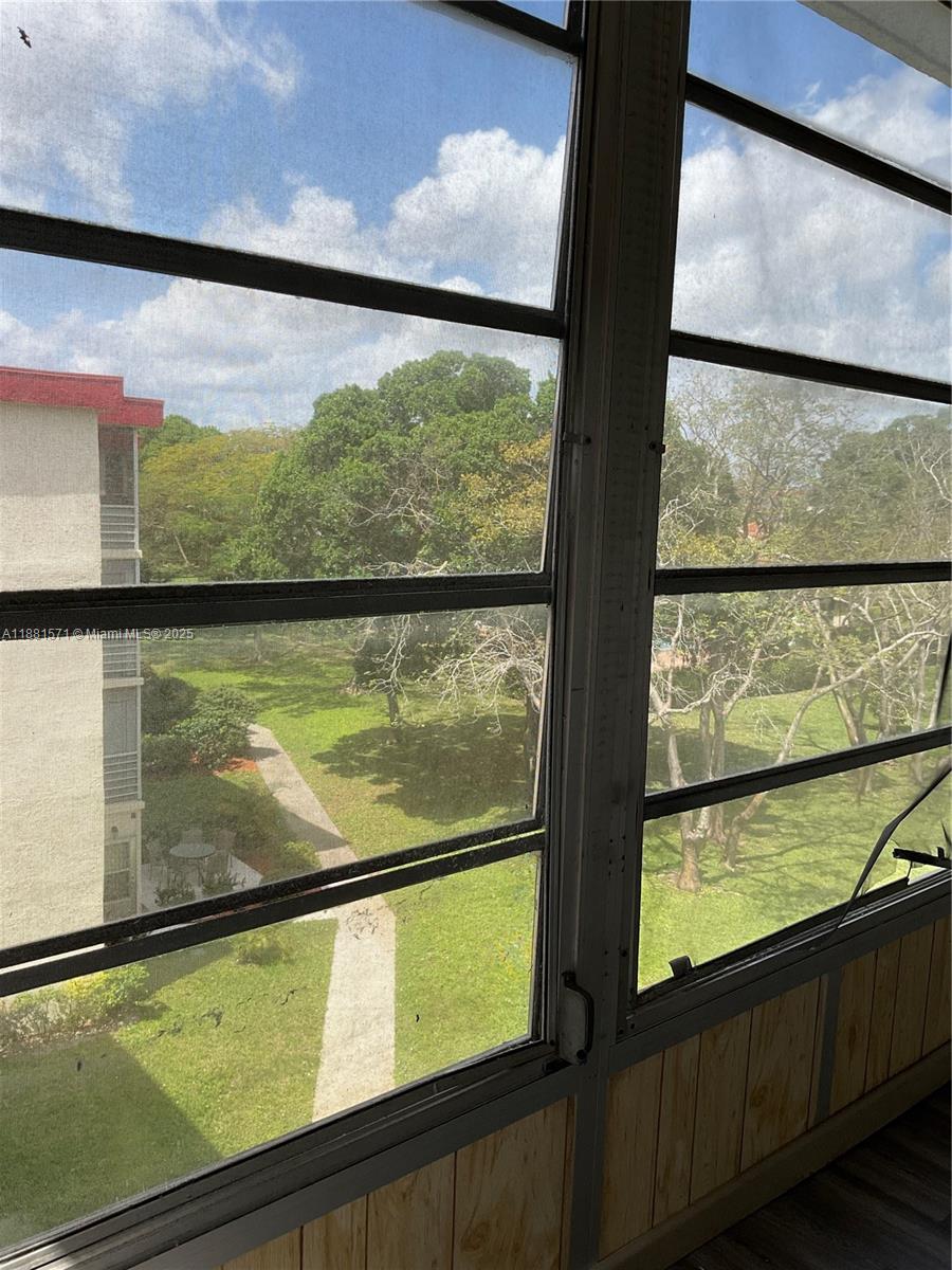 CYPRESS CHASE CONDO NO 6 - Residential Lease