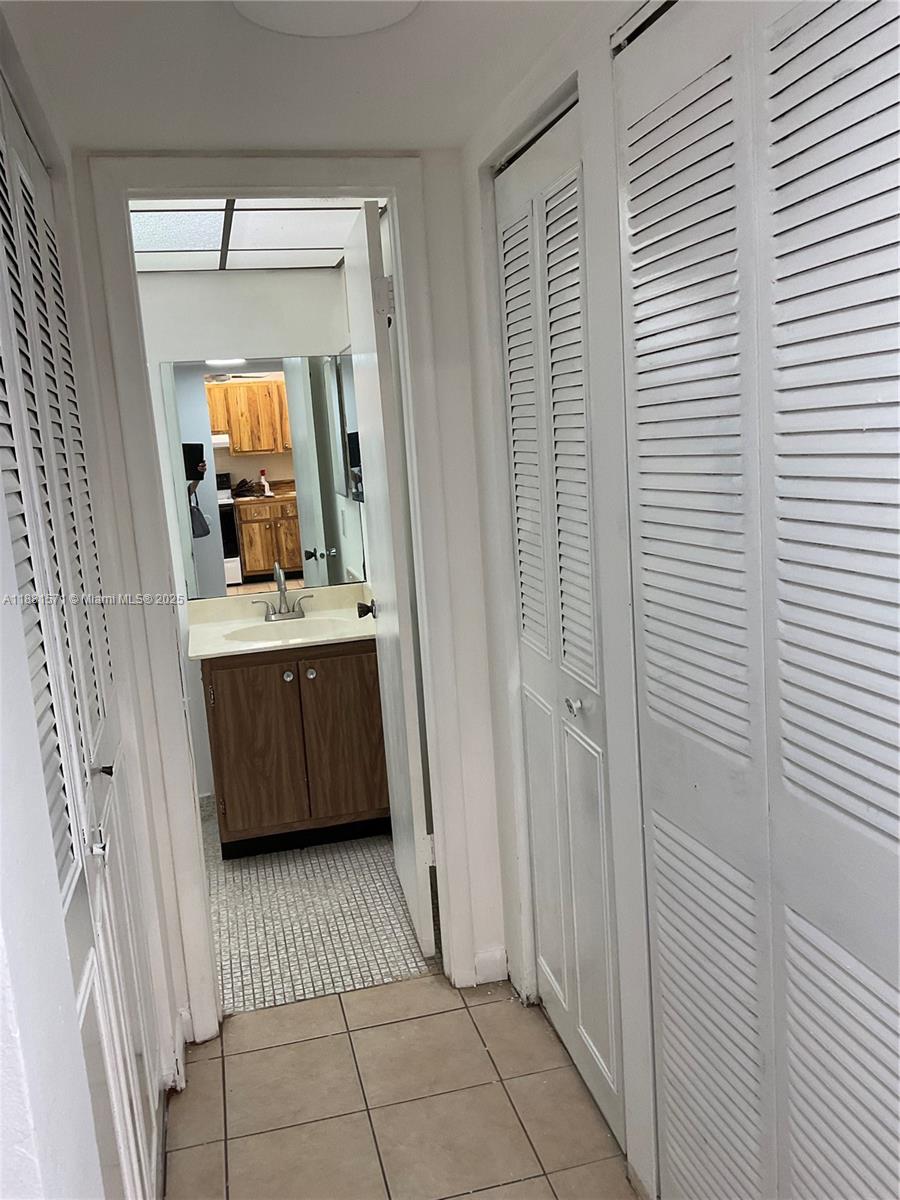 CYPRESS CHASE CONDO NO 6 - Residential Lease