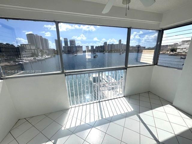 462 Golden Isles Dr 301