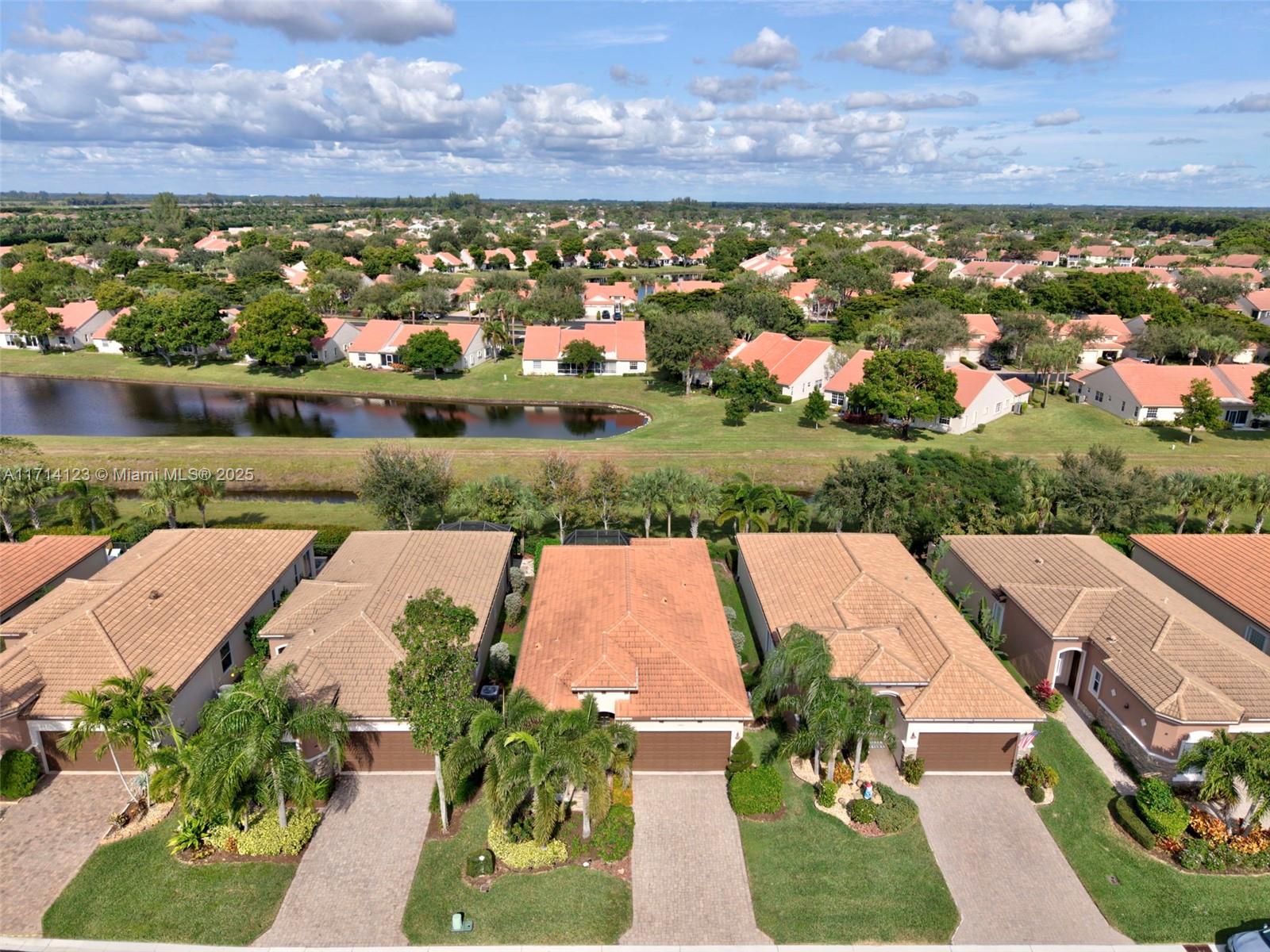 VILLAGGIO RESERVE - Residential