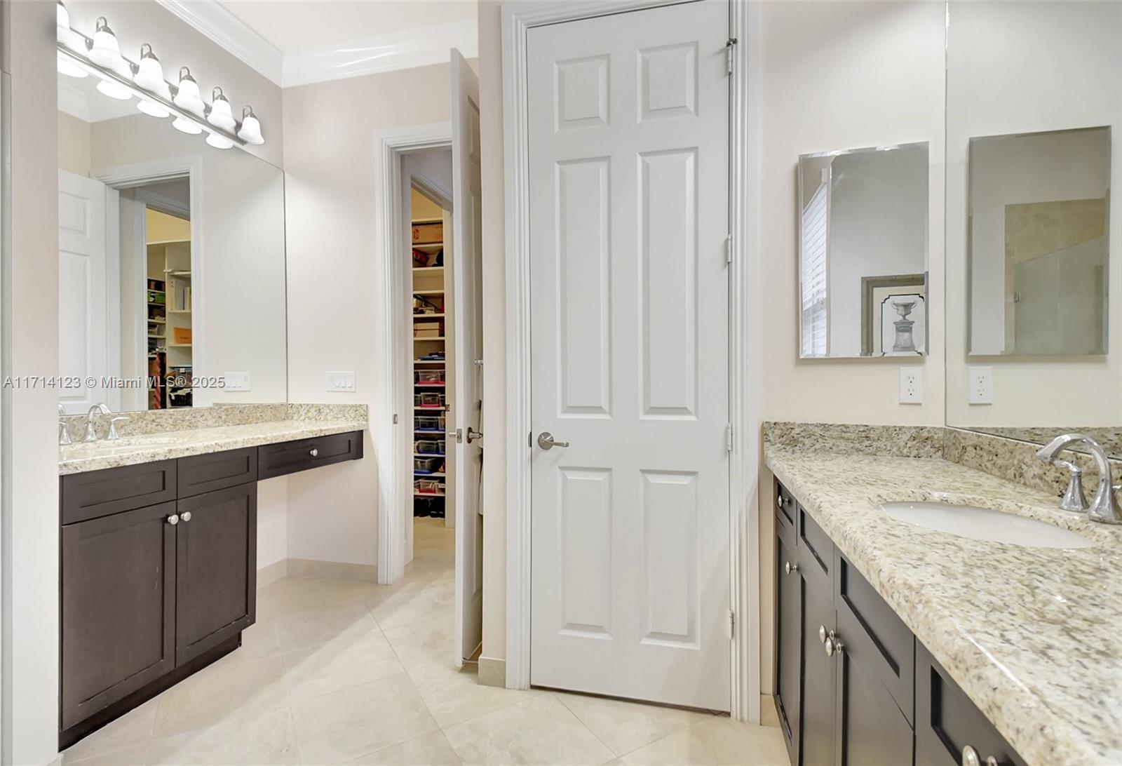 VILLAGGIO RESERVE - Residential