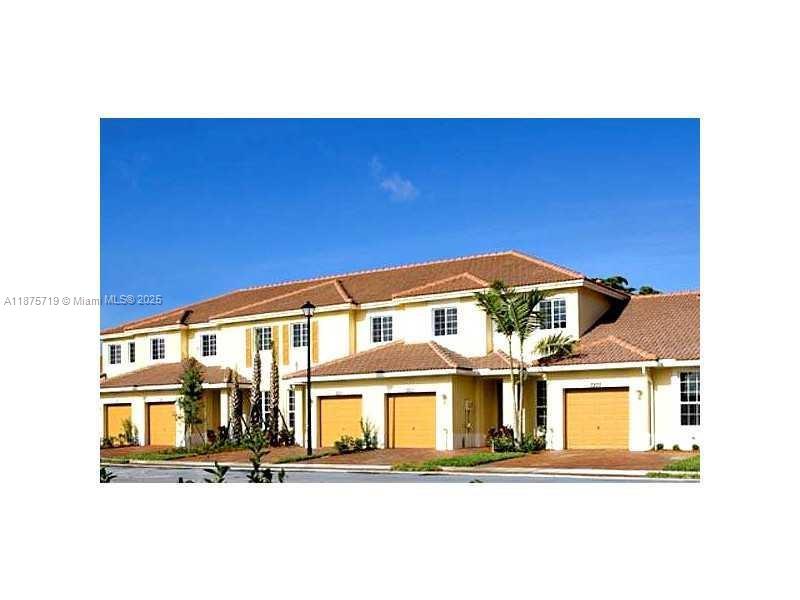 ISLES OF OAKLAND PARK - Residential Lease