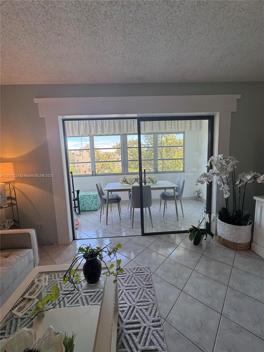 4270 NW 40th St 313
