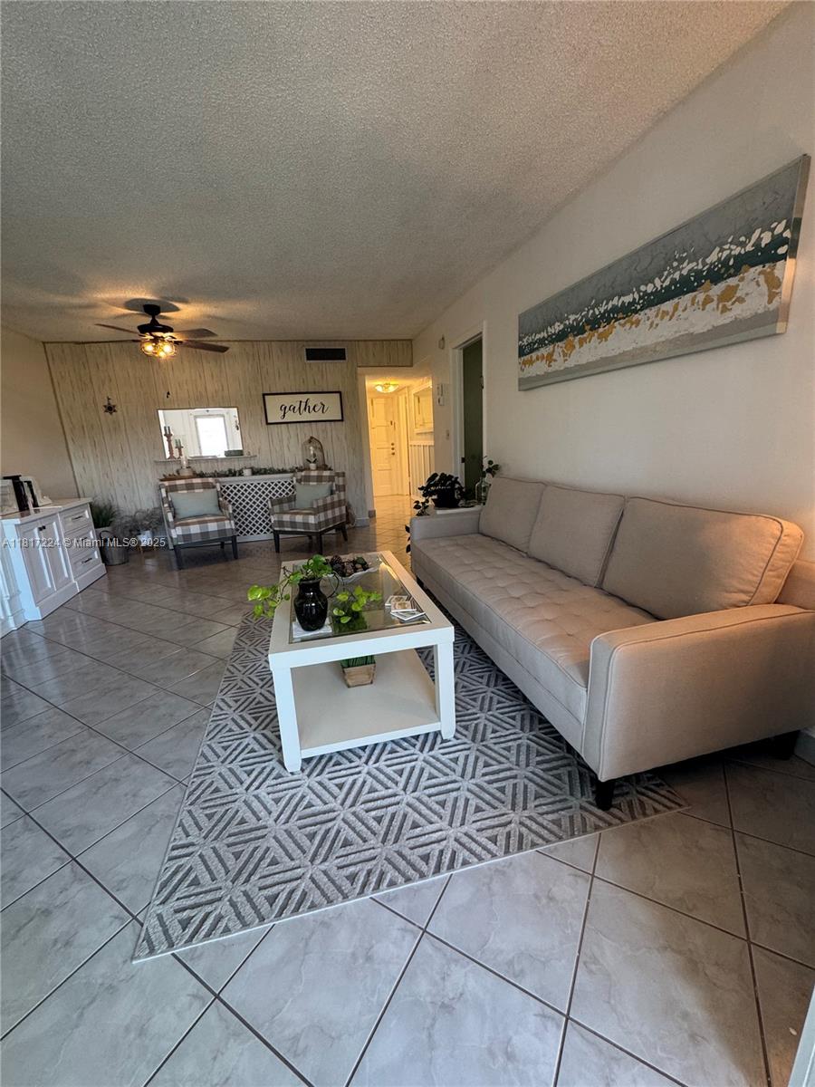 4270 NW 40th St 313