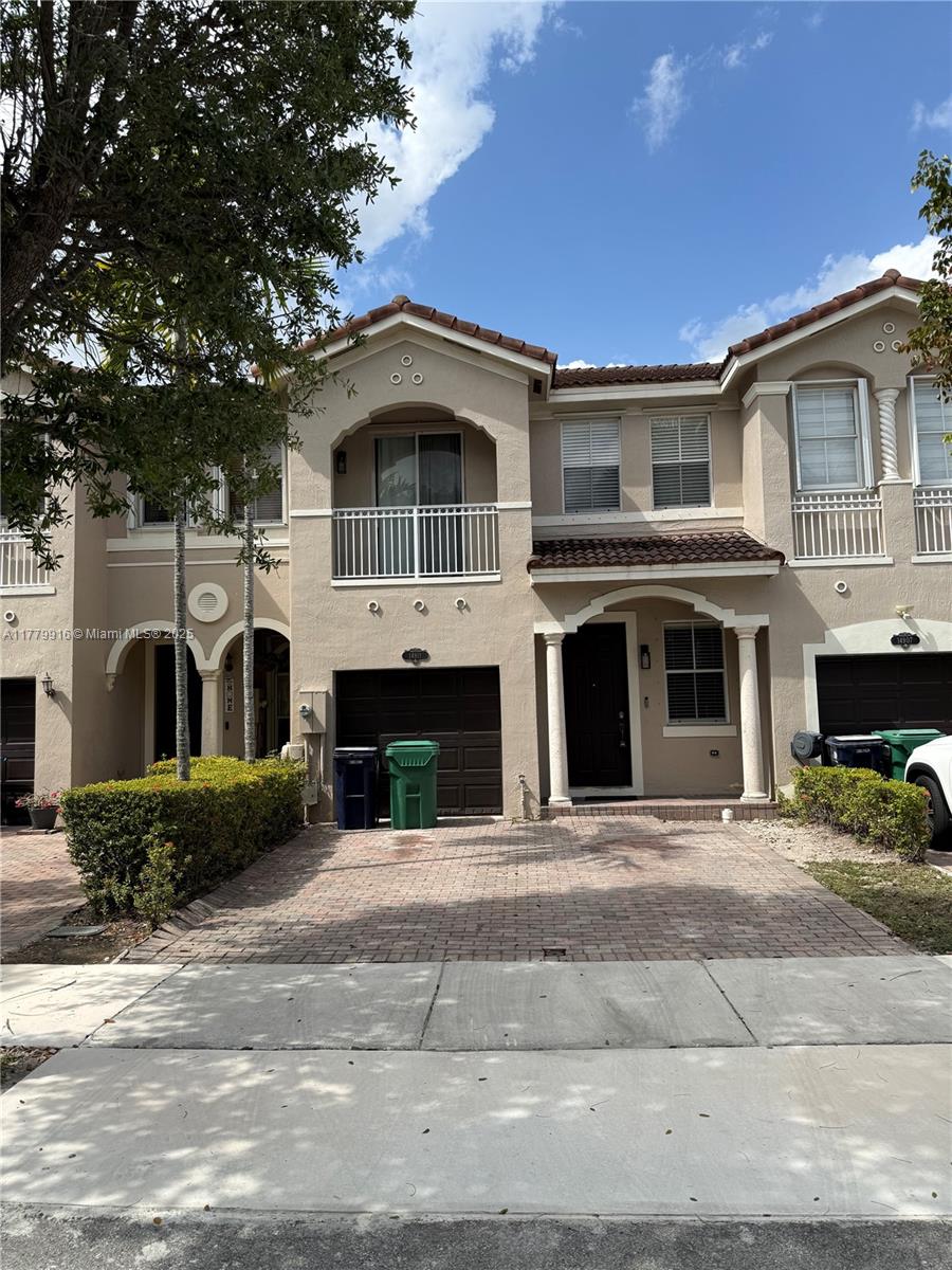 Rental Property at 14911 Sw 23rd Ln, Miami, Broward County, Florida - Bedrooms: 4 
Bathrooms: 3  - $4,200 MO.