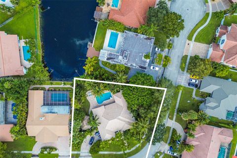 10101 SW 5th St Plantation FL 33324
