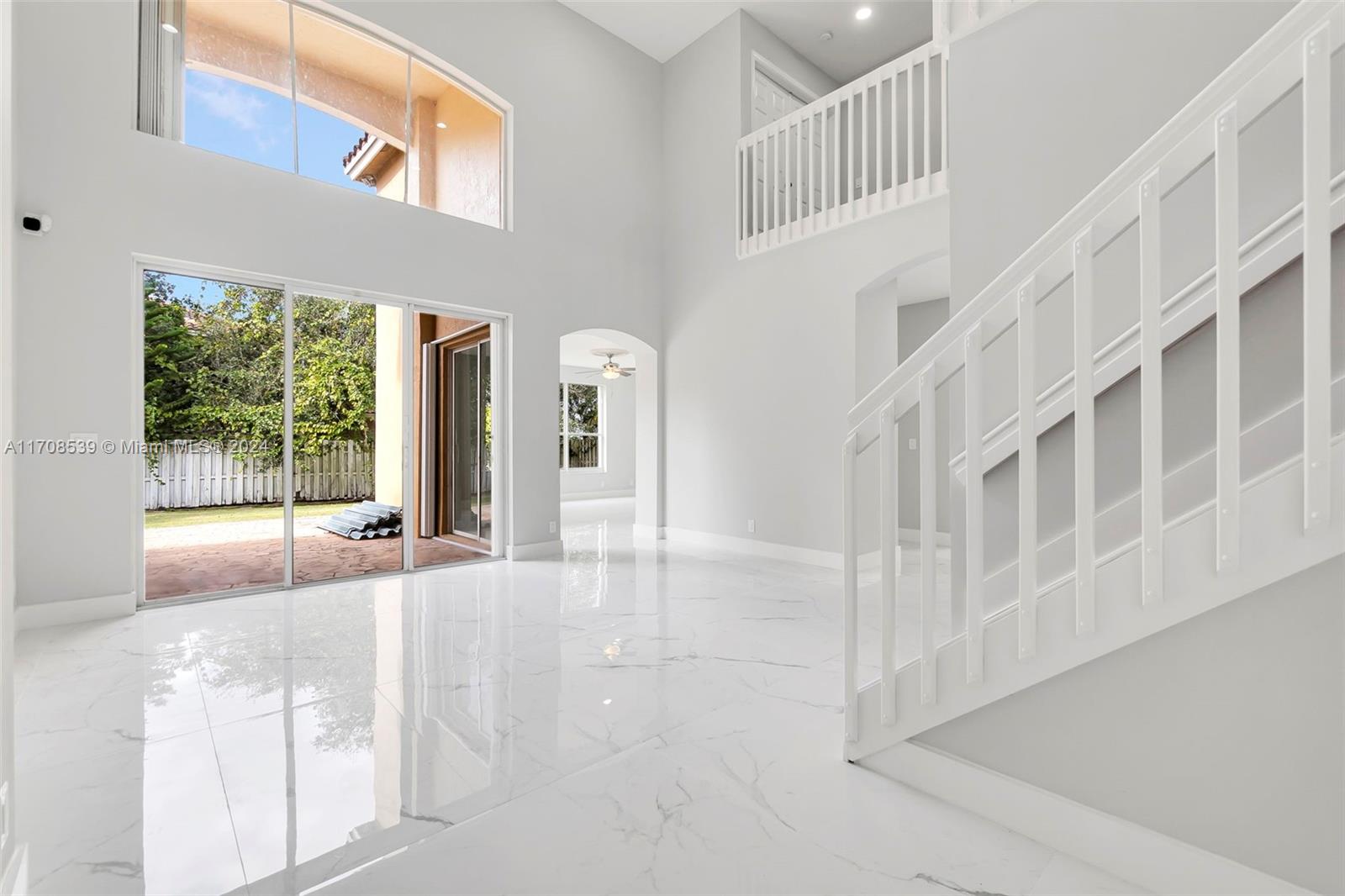 860 SW 191st Ave