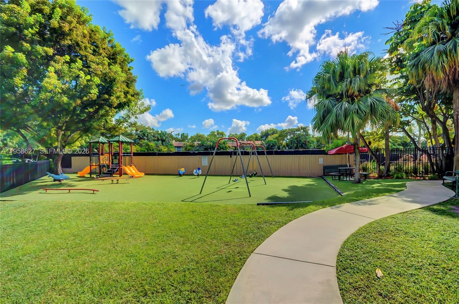 COSTA DEL SOL CONDO NO 2 - Residential