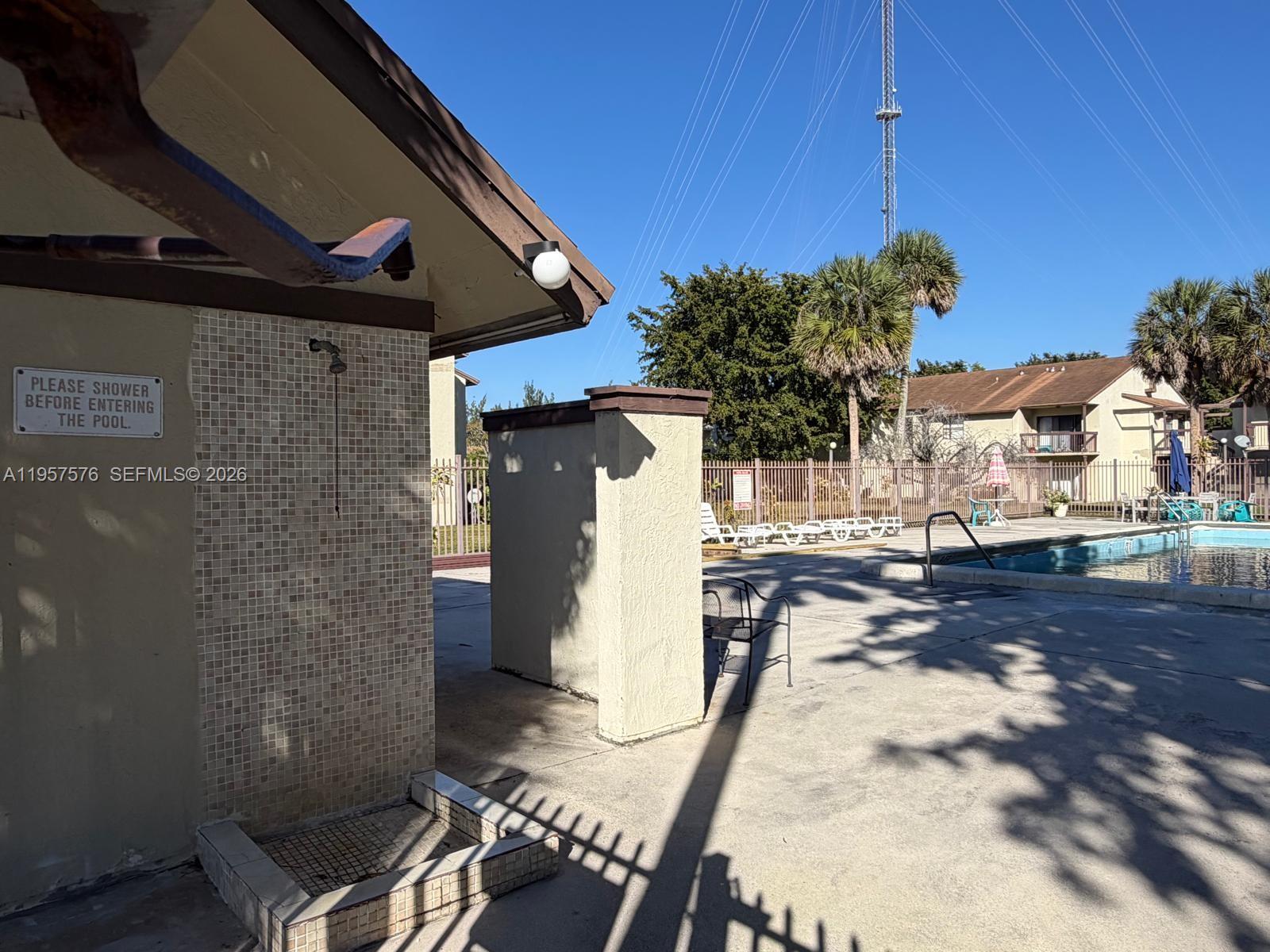 MCARTHUR PARK MISTY LK CO - Residential