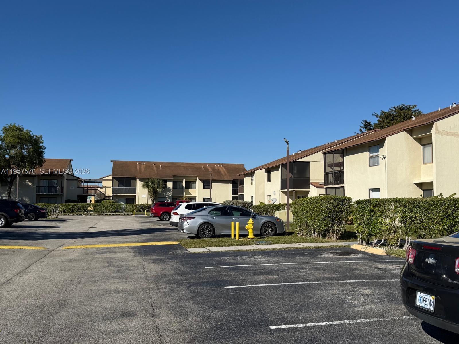 MCARTHUR PARK MISTY LK CO - Residential