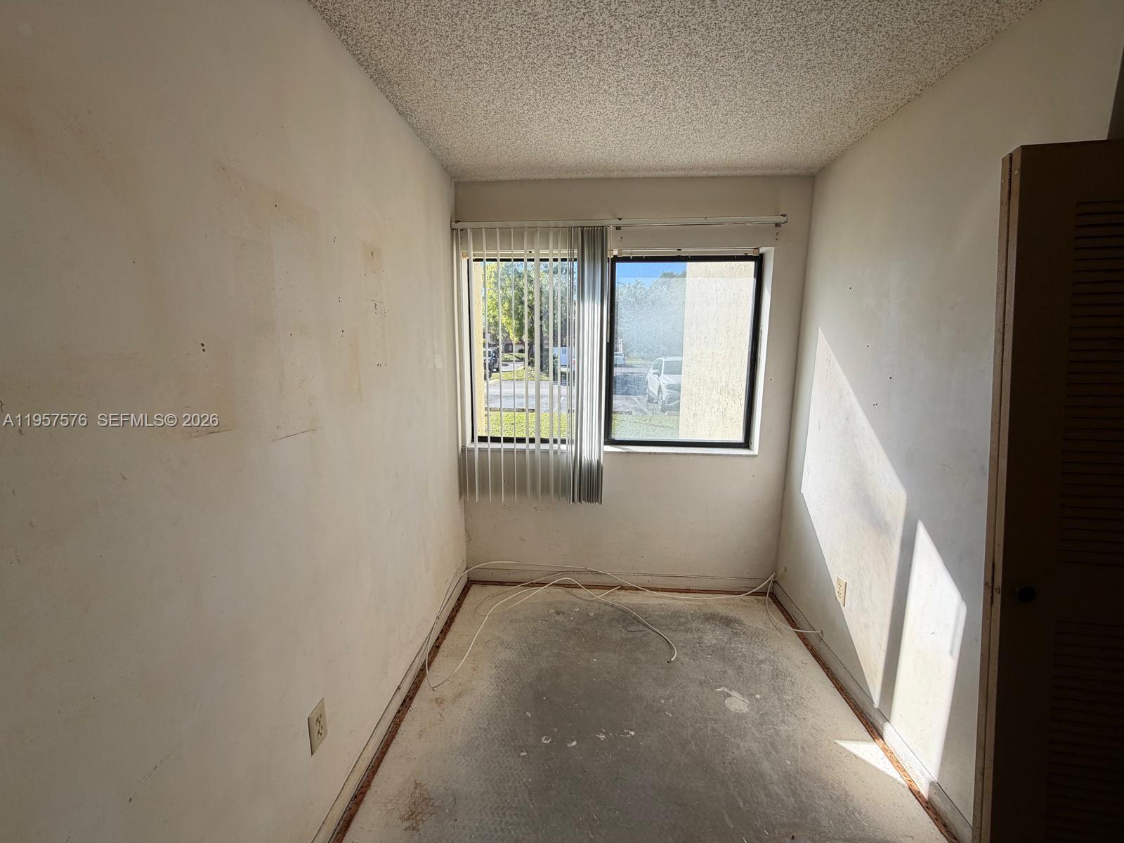 MCARTHUR PARK MISTY LK CO - Residential