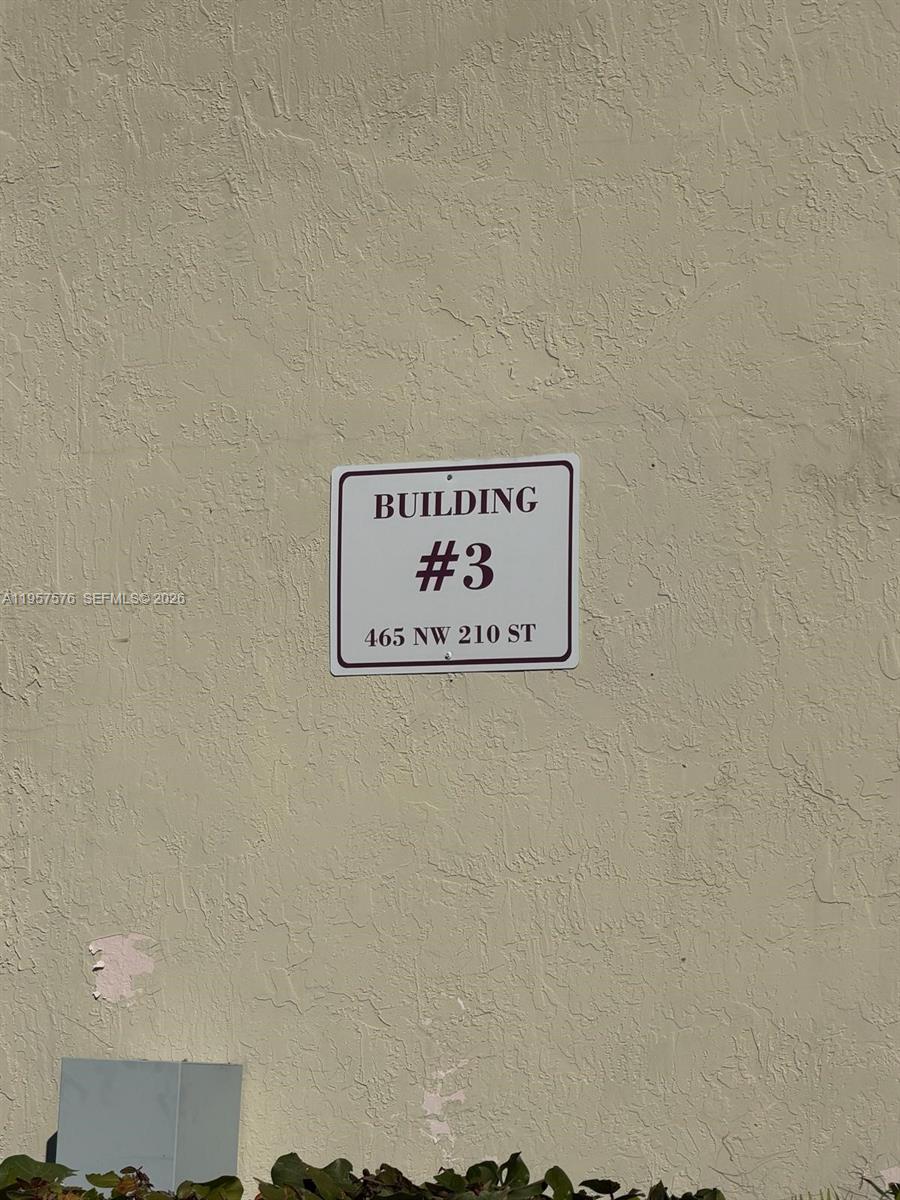 MCARTHUR PARK MISTY LK CO - Residential