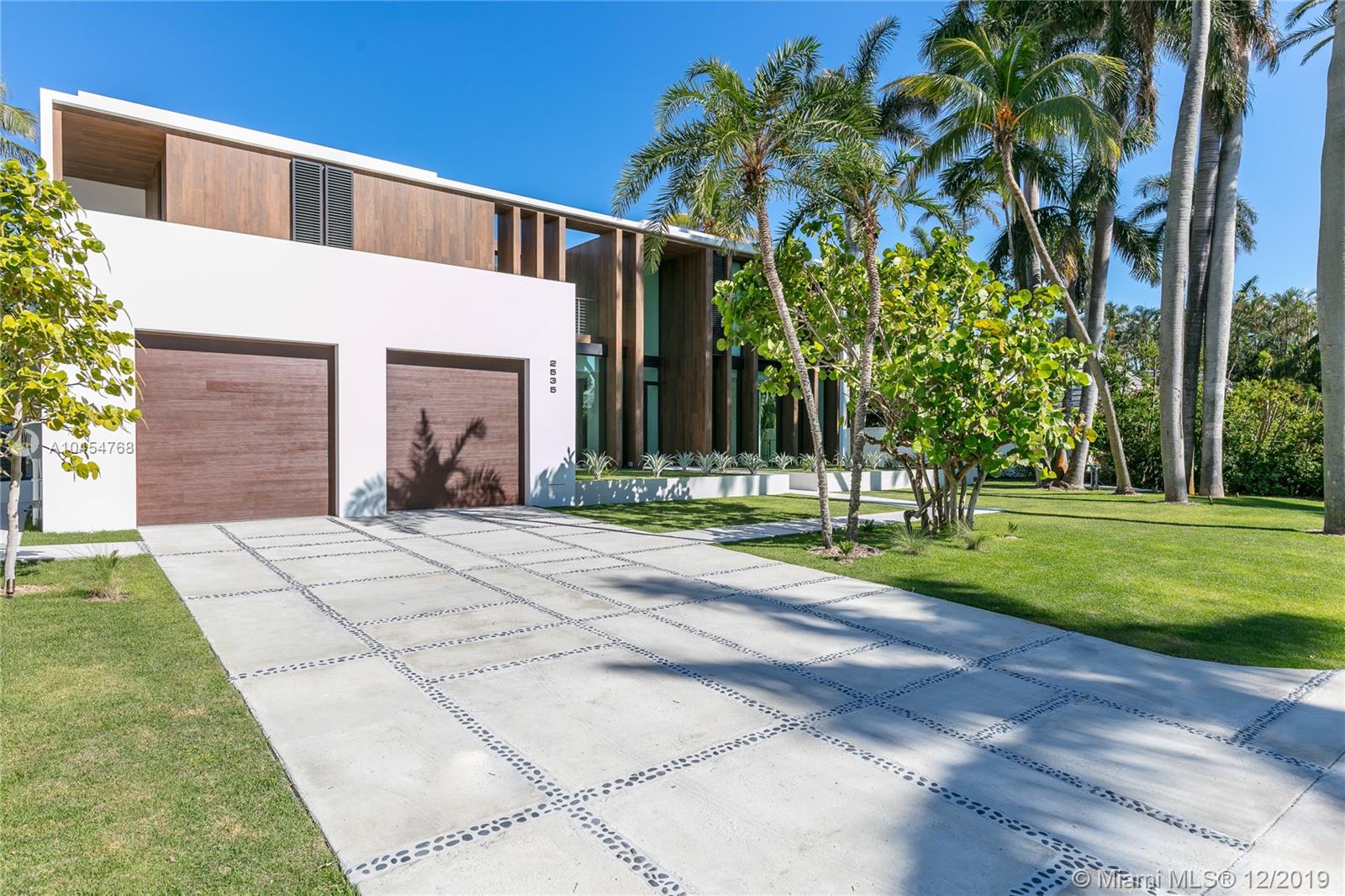 SUNSET ISLANDS-ISLAND NO - Residential