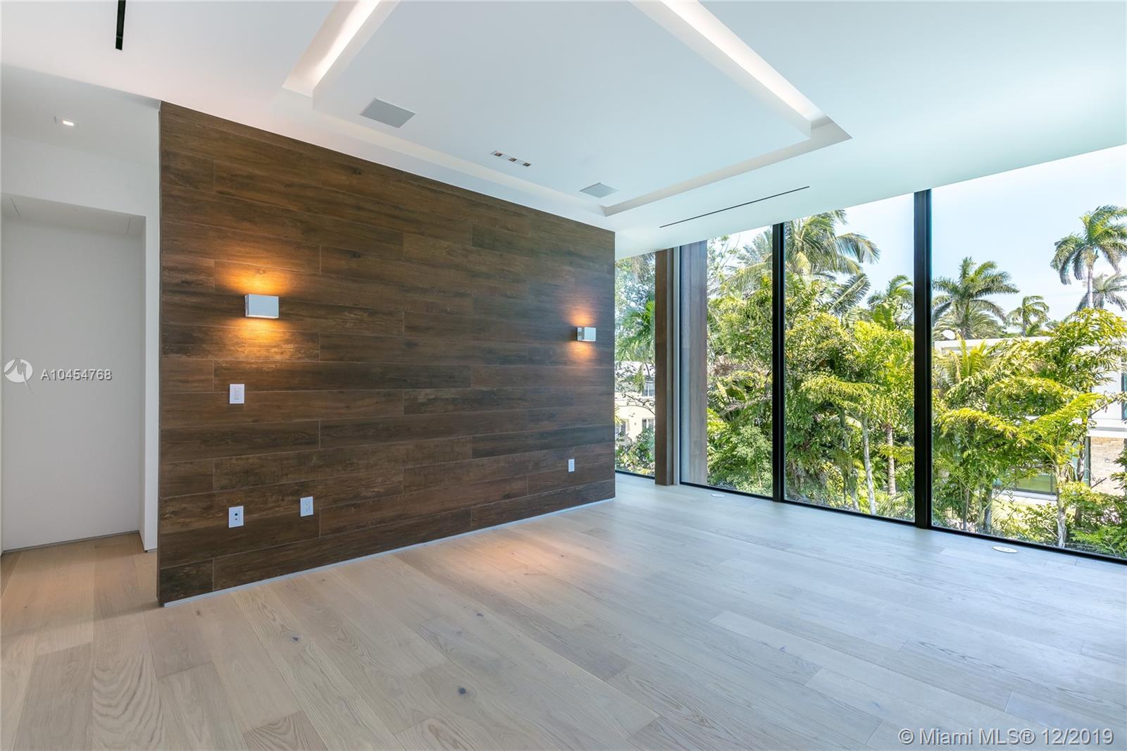 SUNSET ISLANDS-ISLAND NO - Residential