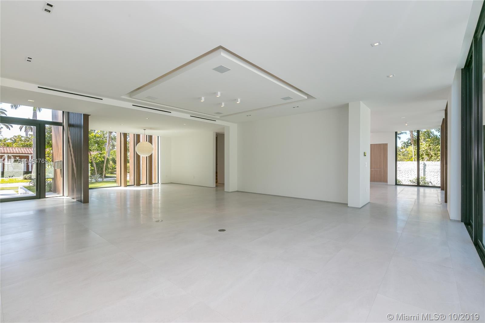 SUNSET ISLANDS-ISLAND NO - Residential