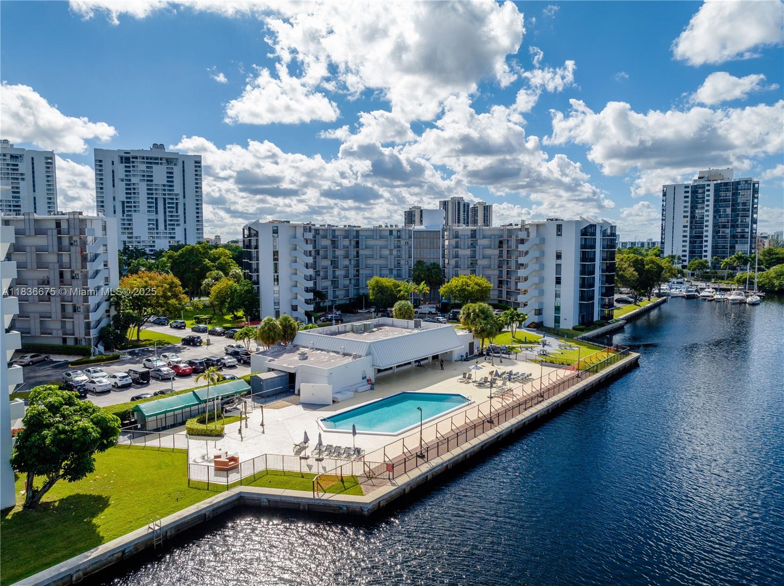 ENSENADA CONDO BLDG E-II - Residential