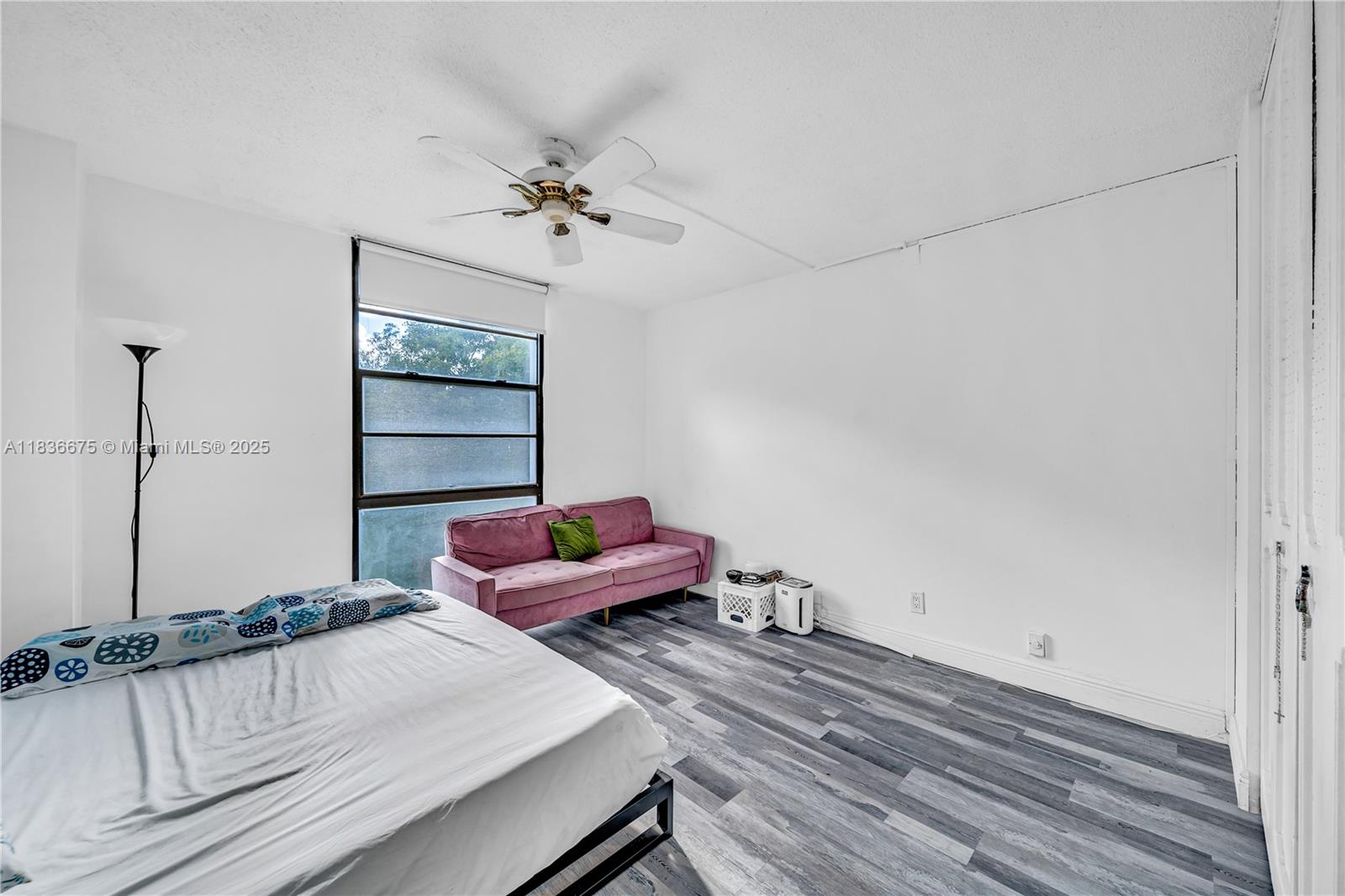 ENSENADA CONDO BLDG E-II - Residential