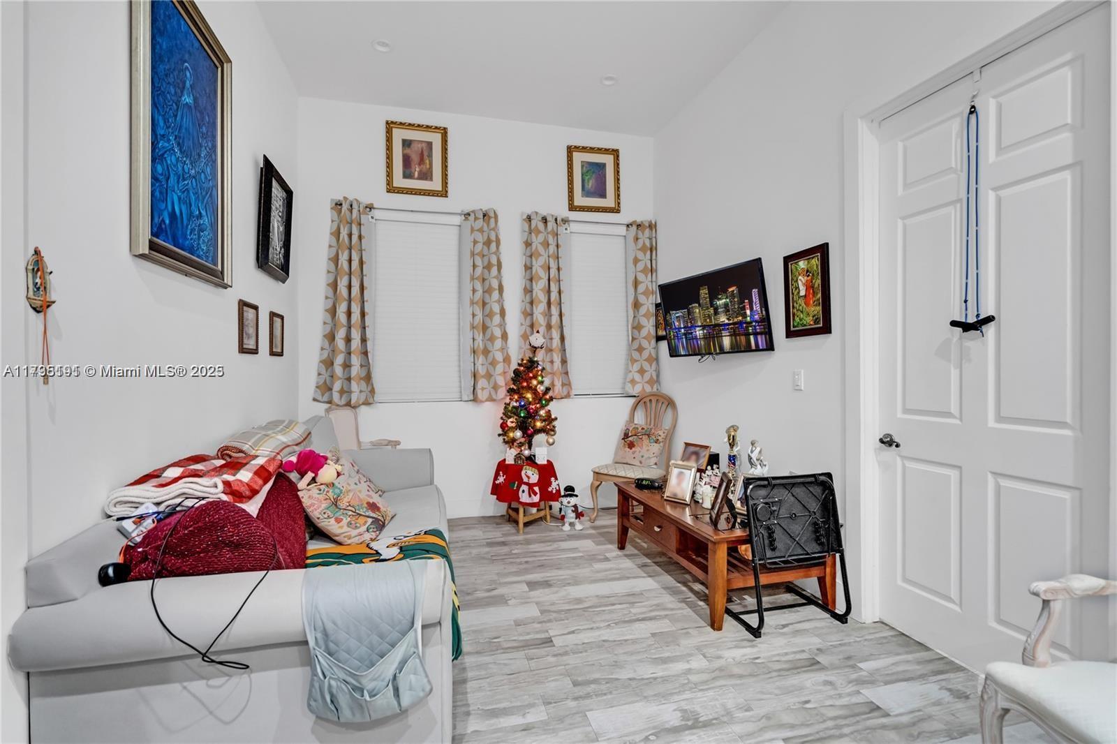 CANEROS FOREST - Residential
