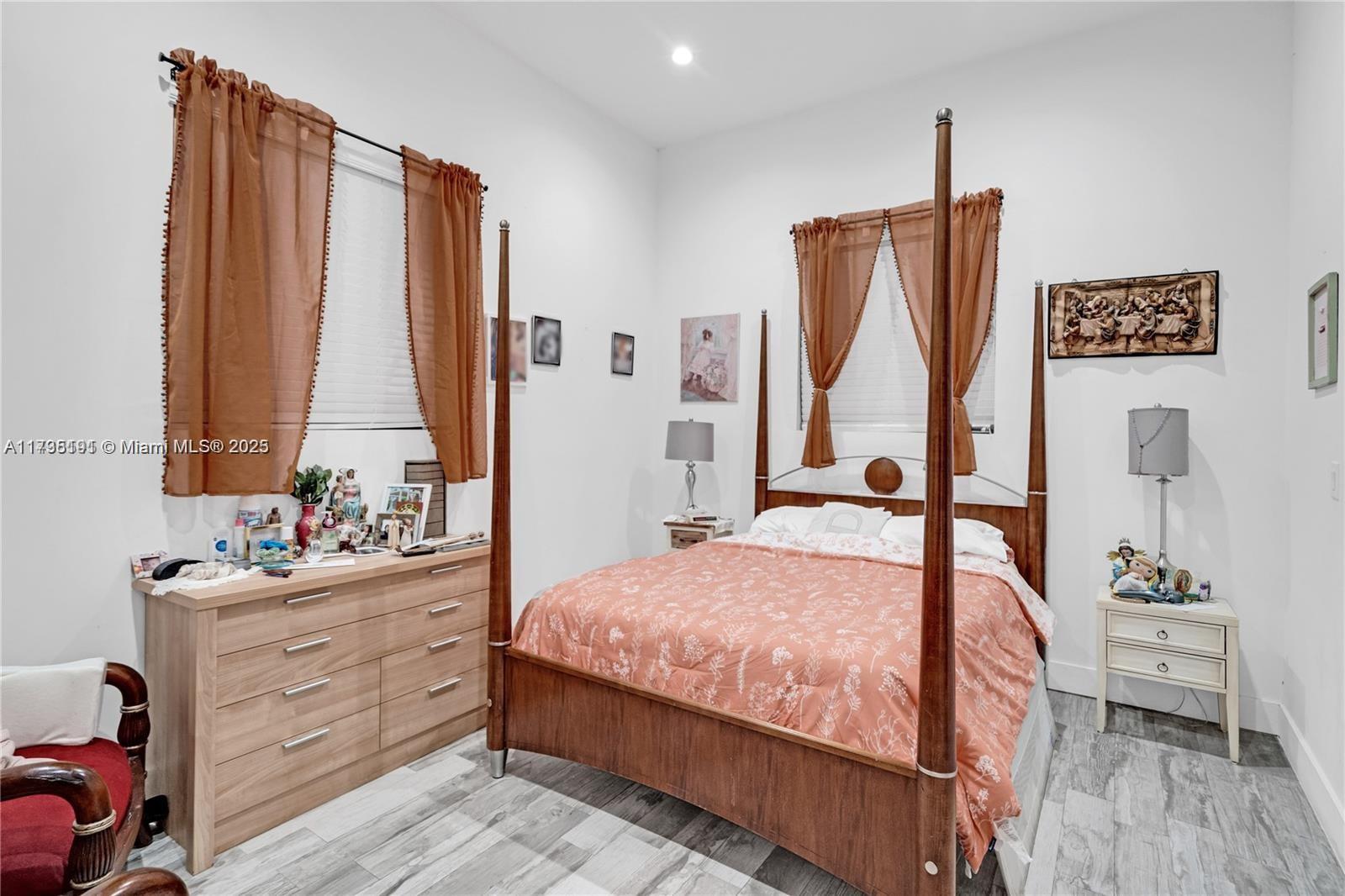 CANEROS FOREST - Residential