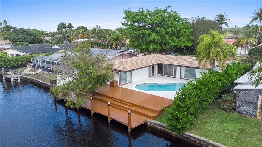 Stunning waterfront property featuring a spacious backyard, lush landscaping, and a beautiful pool area — the perfect blend of comfort and style. Located in a quiet, highly desirable neighborhood with ocean access (fixed bridges). Don’t miss this rare opportunity to enjoy true South Florida living.
**Roof 2019**
**A/C 2023*