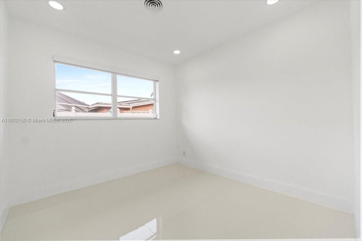 ROYAL PALM ACRES THIRD SE - Residential