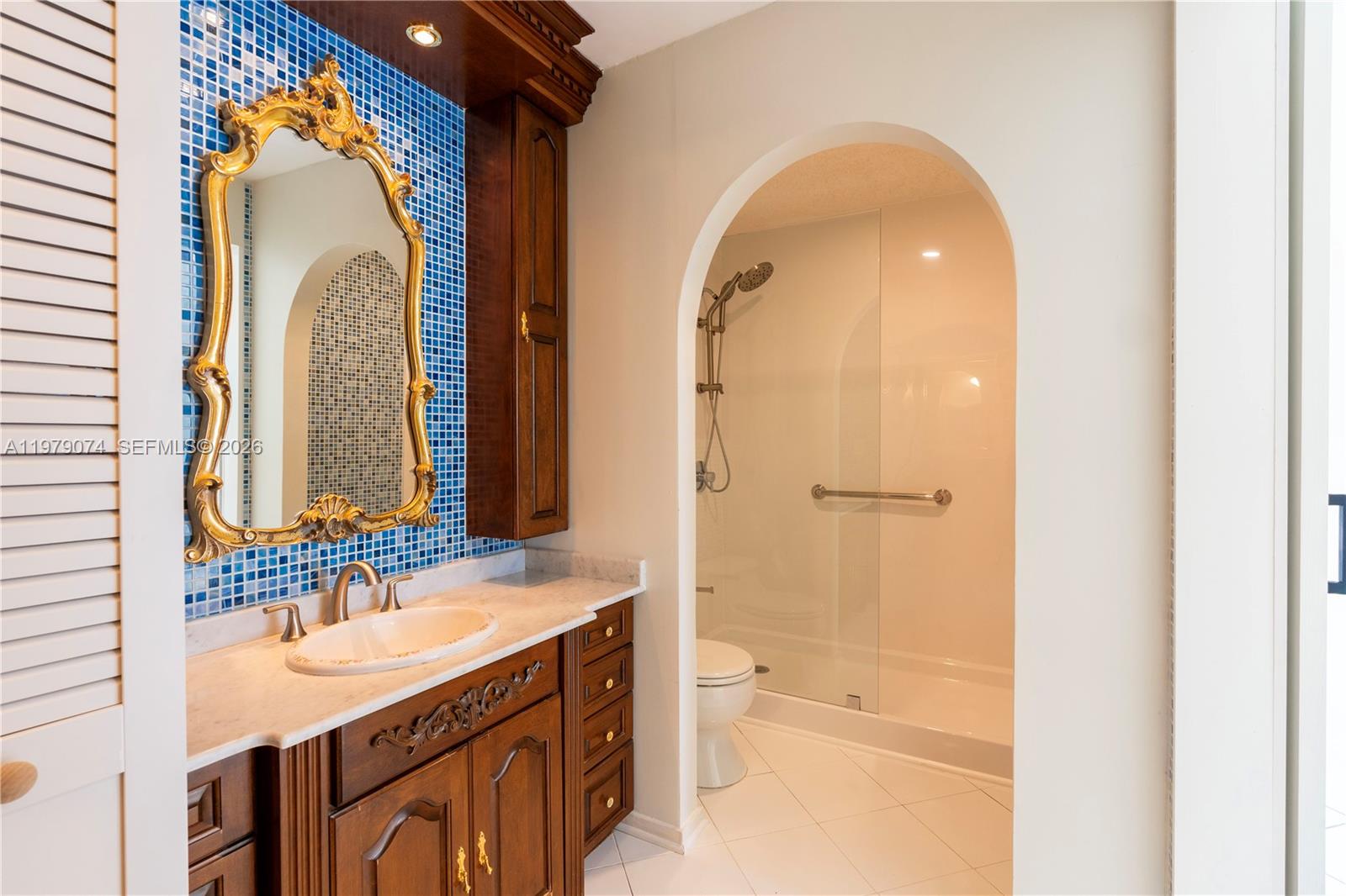 SIENNA VILLAS CONDO - Residential Lease