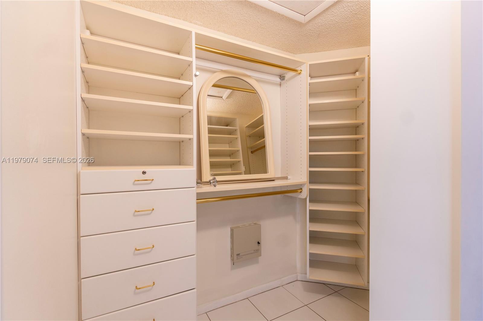 SIENNA VILLAS CONDO - Residential Lease